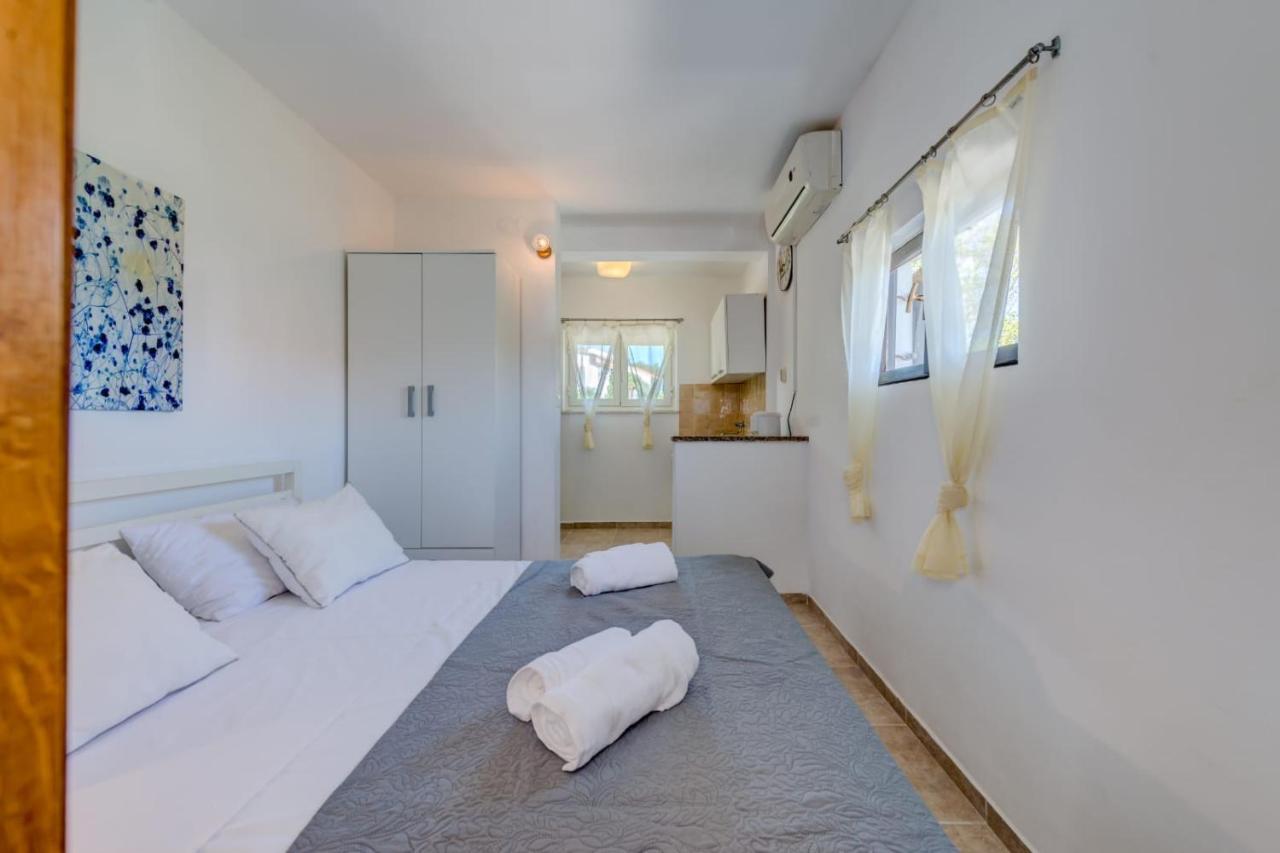Holiday Home Kalinic Slatine Ngoại thất bức ảnh